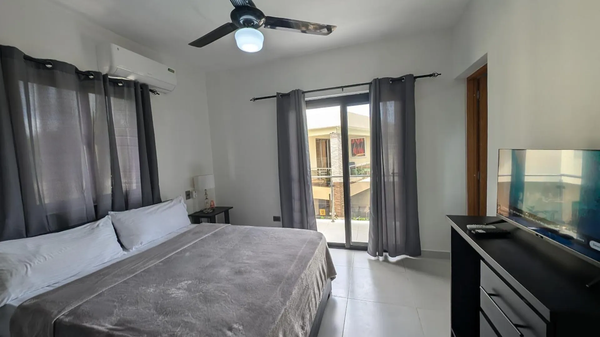 Modern Apartment 2 Bedroom Apartment With Wifi And Private Parking Sosua